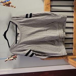 Maurices comfy sweatshirt with front pocket 3/4 length sleeve